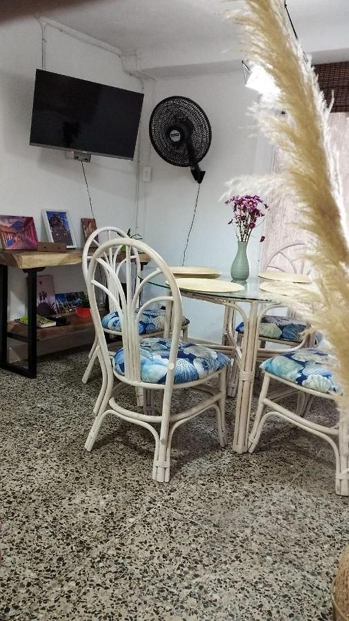Encantador Apartamento Frente Al Mar En *