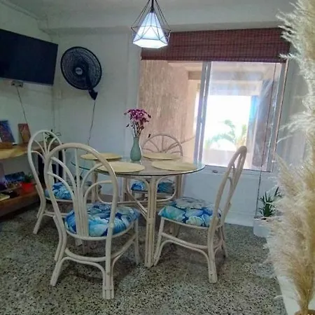 Encantador Apartamento Frente Al Mar En Apartamento *